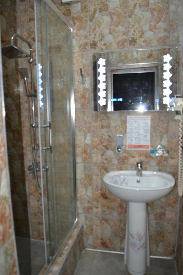 Hotel Mkudro Кутаиси Екстериор снимка