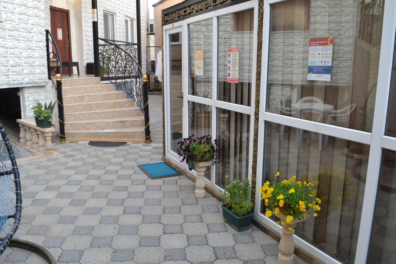 Hotel Mkudro Кутаиси Екстериор снимка