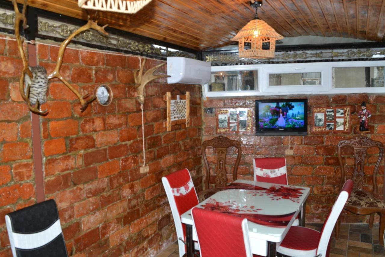 Hotel Mkudro Кутаиси Екстериор снимка
