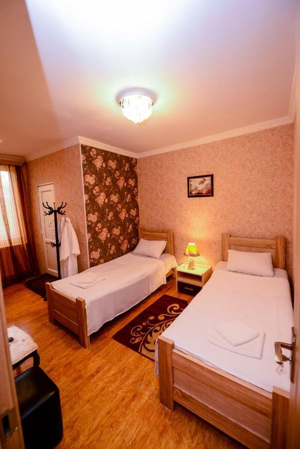 Hotel Mkudro Кутаиси Екстериор снимка