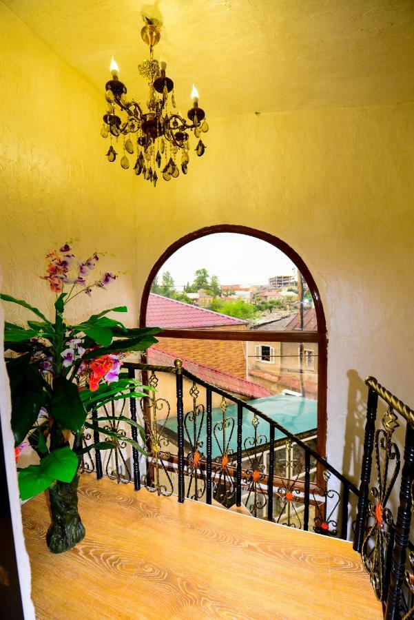 Hotel Mkudro Кутаиси Екстериор снимка