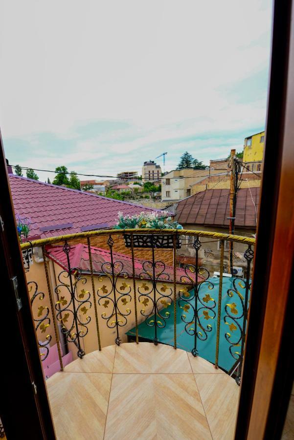 Hotel Mkudro Кутаиси Екстериор снимка